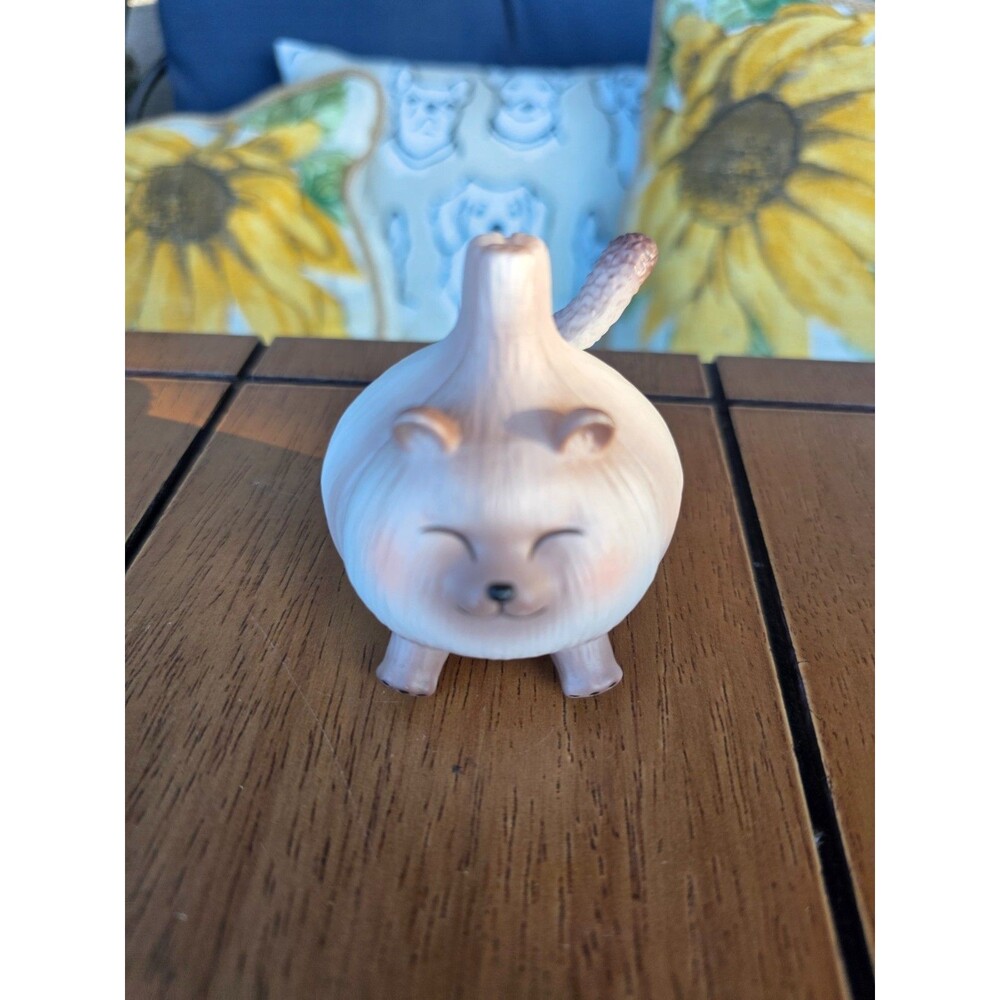 DODOWO Garlic Cat Figure Vegetable Fairy Series Art Toy Gift Toy